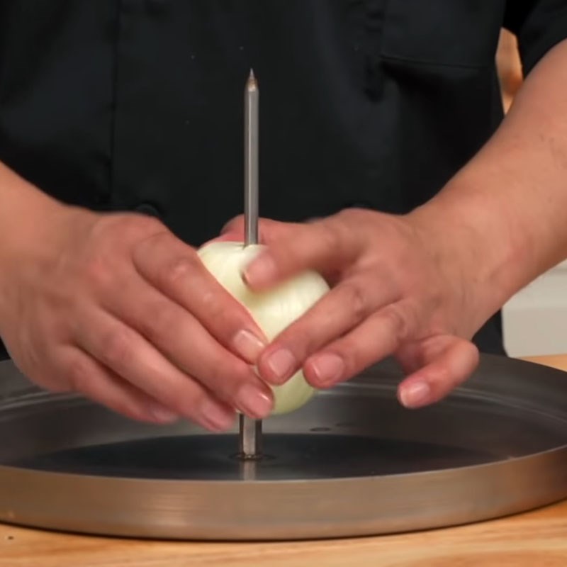 Mẹo l&agrave;m g&agrave; nướng nguy&ecirc;n con đơn giản tại nh&agrave; - Ảnh 10.