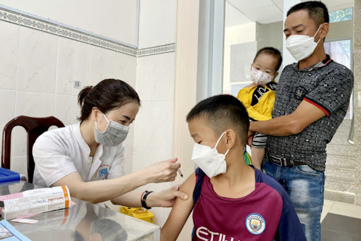 C&aacute;ch ph&ograve;ng bệnh cho trẻ trong m&ugrave;a xu&acirc;n - Ảnh 1.