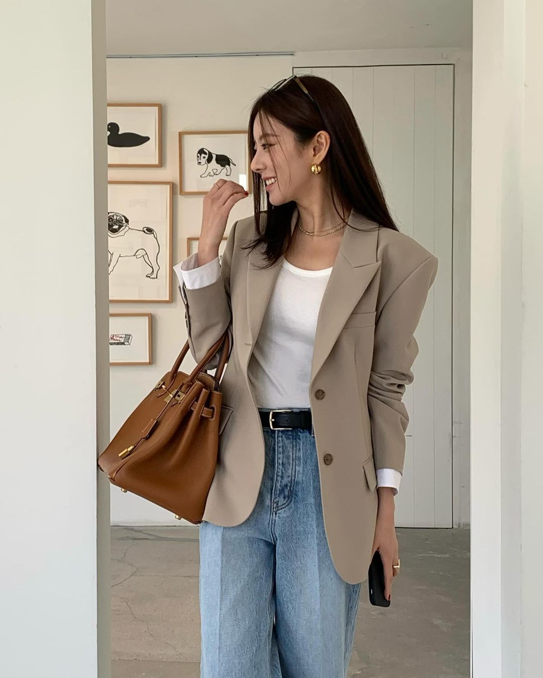 5 mẫu blazer nên có trong tủ đồ để luôn mặc đẹp mỗi ngày - Ảnh 7.