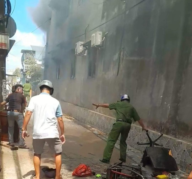 Cháy nhà ở Đồng Nai, một người tử vong trong phòng ngủ - Ảnh 1. Cháy nhà ở Đồng Nai, một người tử vong trong phòng ngủ - Ảnh 1.