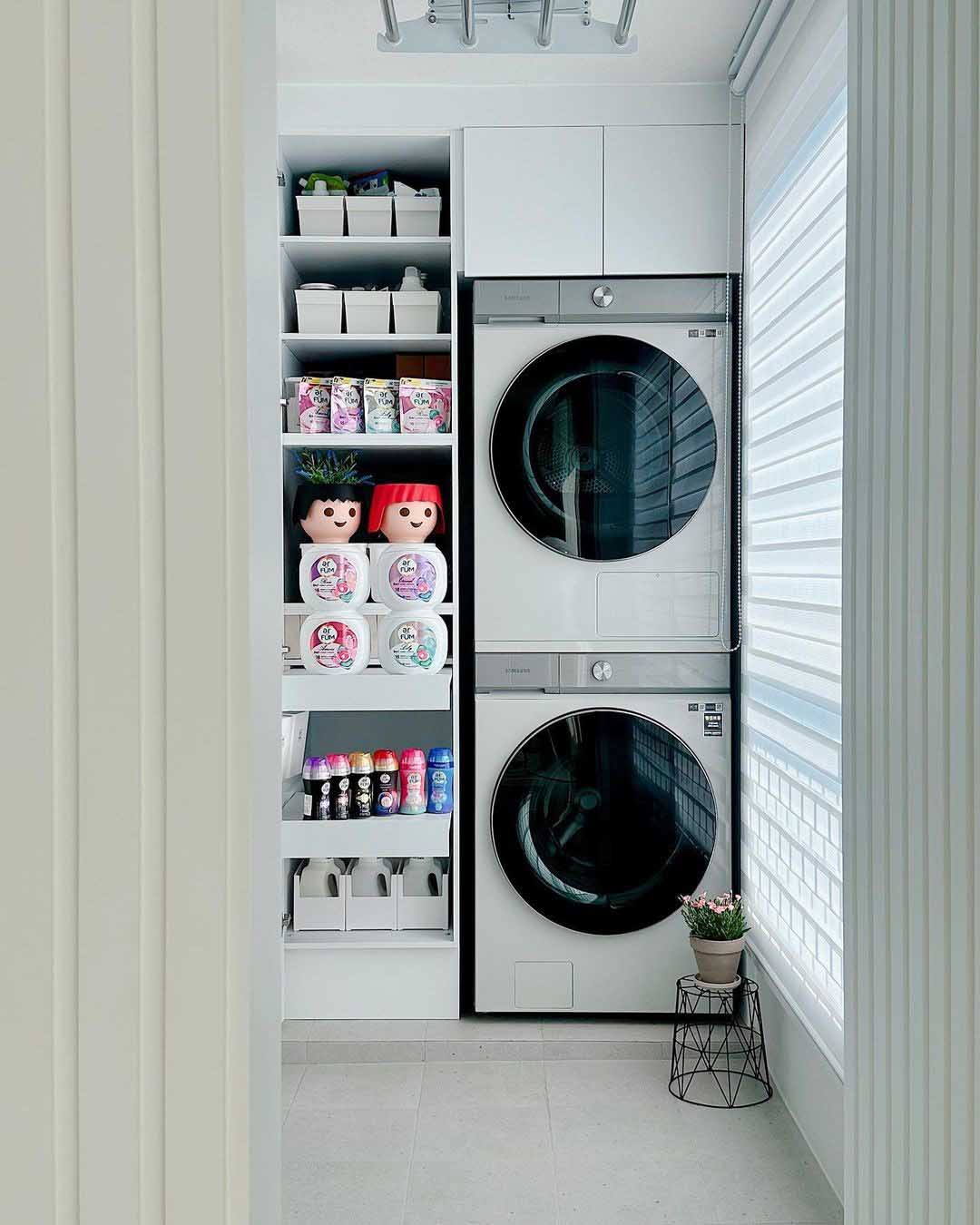 Phòng giặt 3㎡ được mẹ đảm ở Hàn Quốc sắp xếp lại vô cùng tinh tế - Ảnh 1.