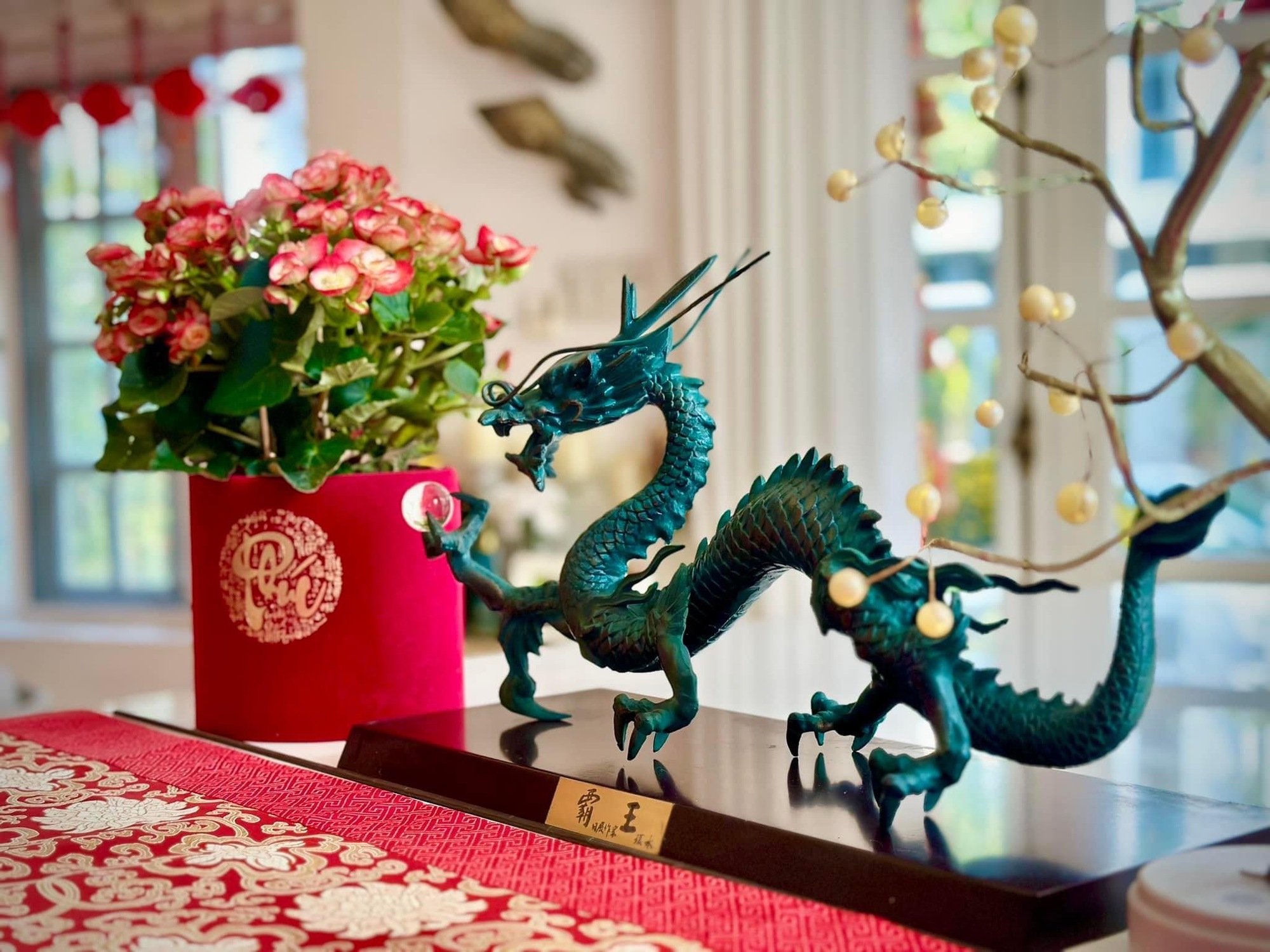 Siêu mẫu Vbiz trang hoàng biệt thự đón Tết, không gian rộng rãi sang trọng gây choáng- Ảnh 3.