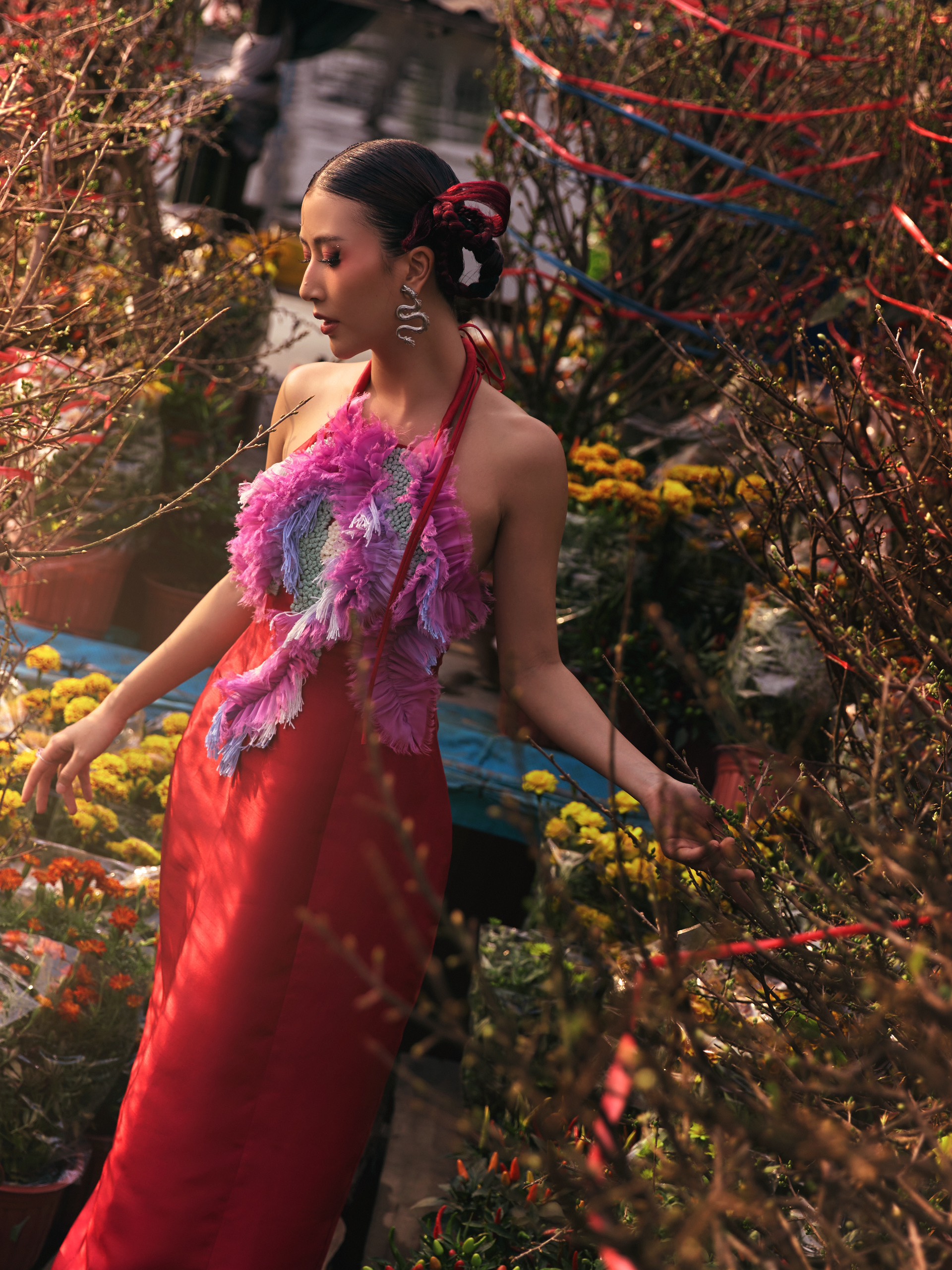 Quỳnh Anh Shyn yêu kiều trong bộ ảnh Tết, bật mí về hành trình tham gia Tuần lễ Thời trang Xuân - hè 2024- Ảnh 7.