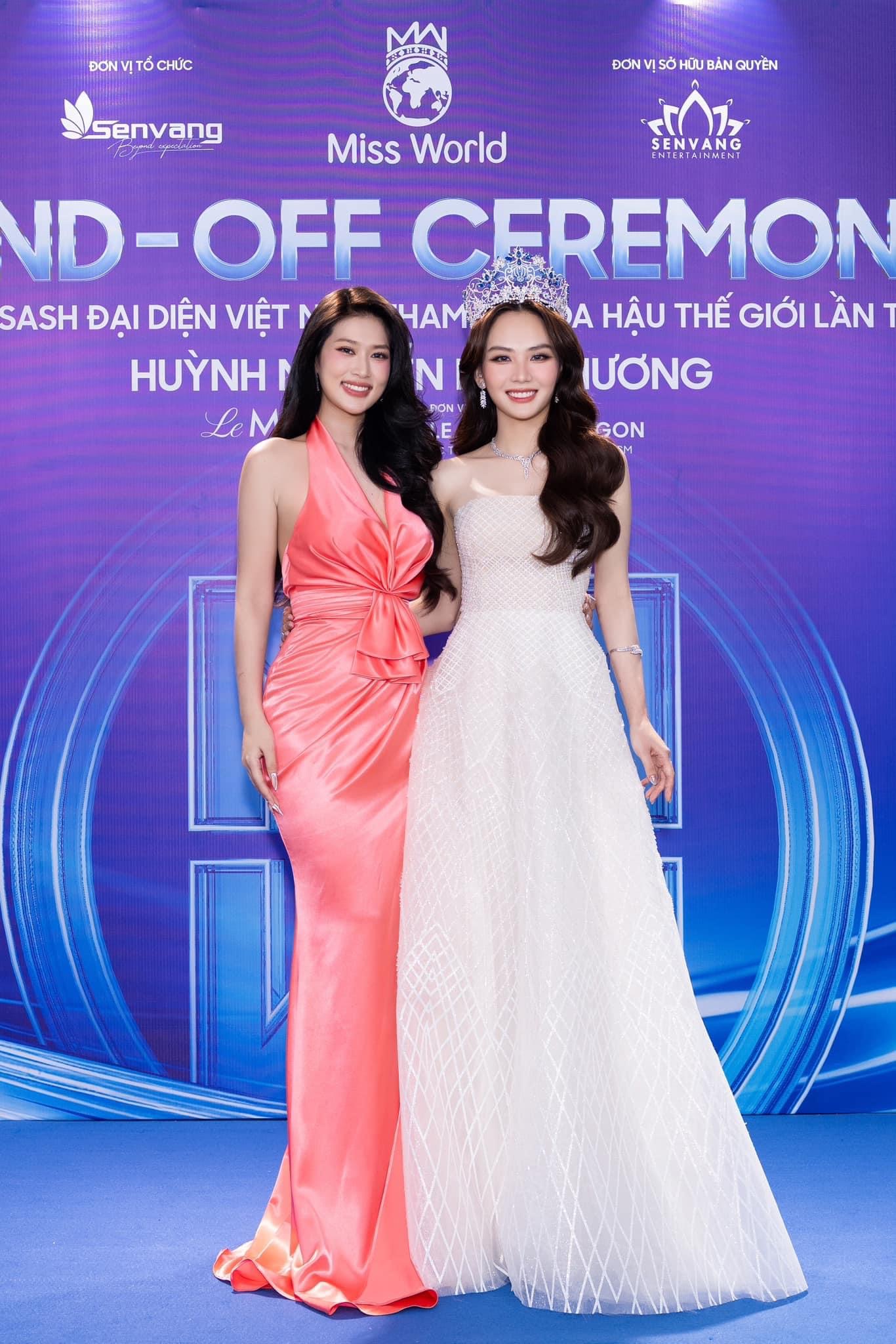 Hoa hậu Mai Phương công bố loạt váy áo tại Miss World, 1 nhân vật đặc biệt và dàn Hậu đình đám góp mặt- Ảnh 5.
