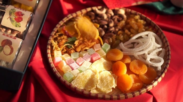 Mách bạn cách bảo quản bánh kẹo trong Tết không bị chảy nước... áp dụng ngay! - Ảnh 2.