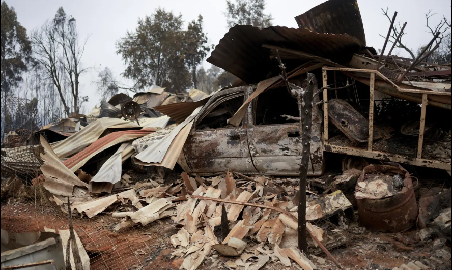 Cháy rừng ở Chile khiến 99 người thiệt mạng, hàng trăm người vẫn mất tích - Ảnh 1.
