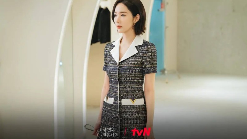 Hậu ''lột xác'' trong Cô Đi Mà Lấy Chồng Tôi, thời trang công sở của Park Min Young được chị em rần rần học hỏi- Ảnh 9.