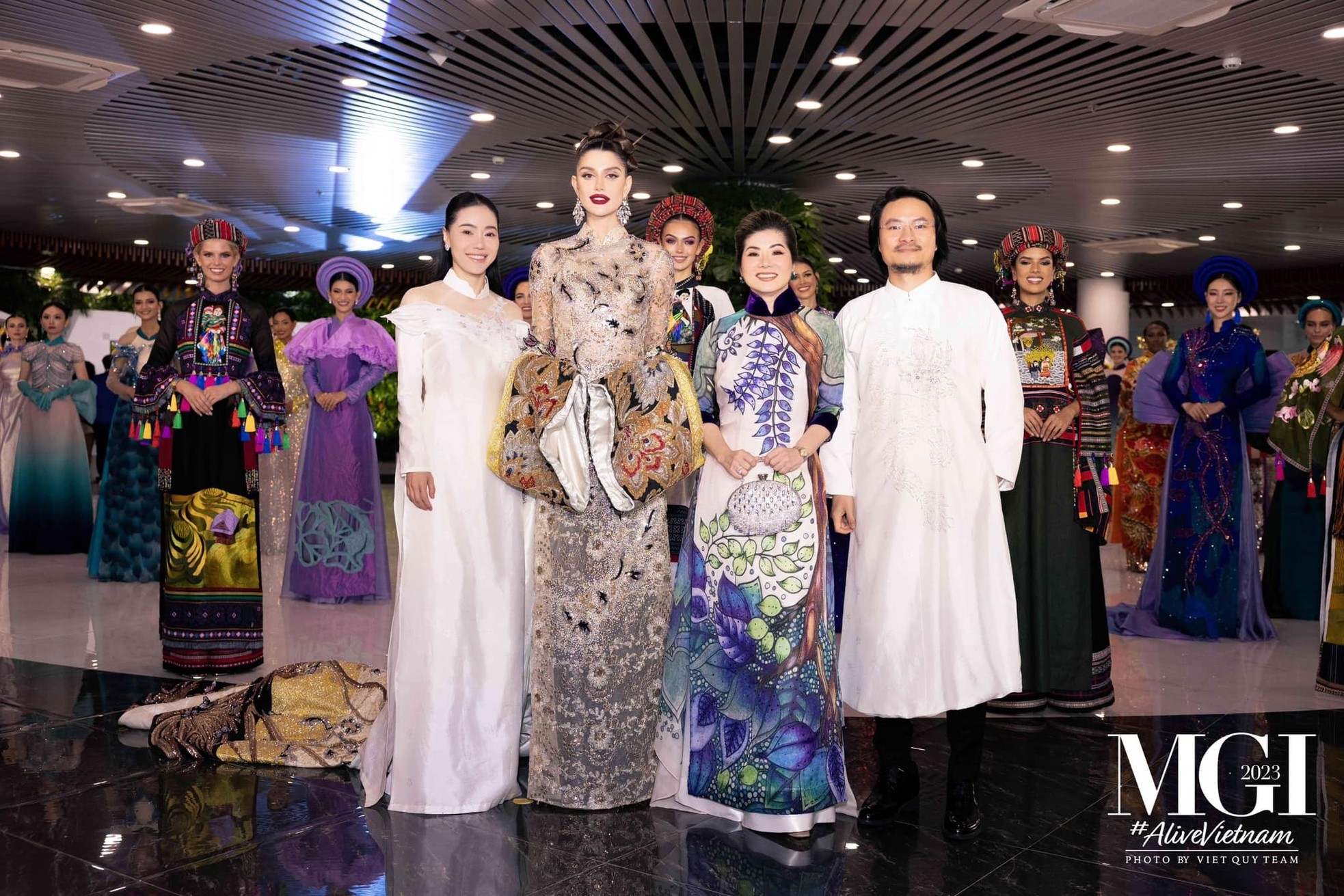 Thưởng Tết ở công ty giải trí, quản lý hoa hậu Việt có hơn 200 nhân viên - Ảnh 3.