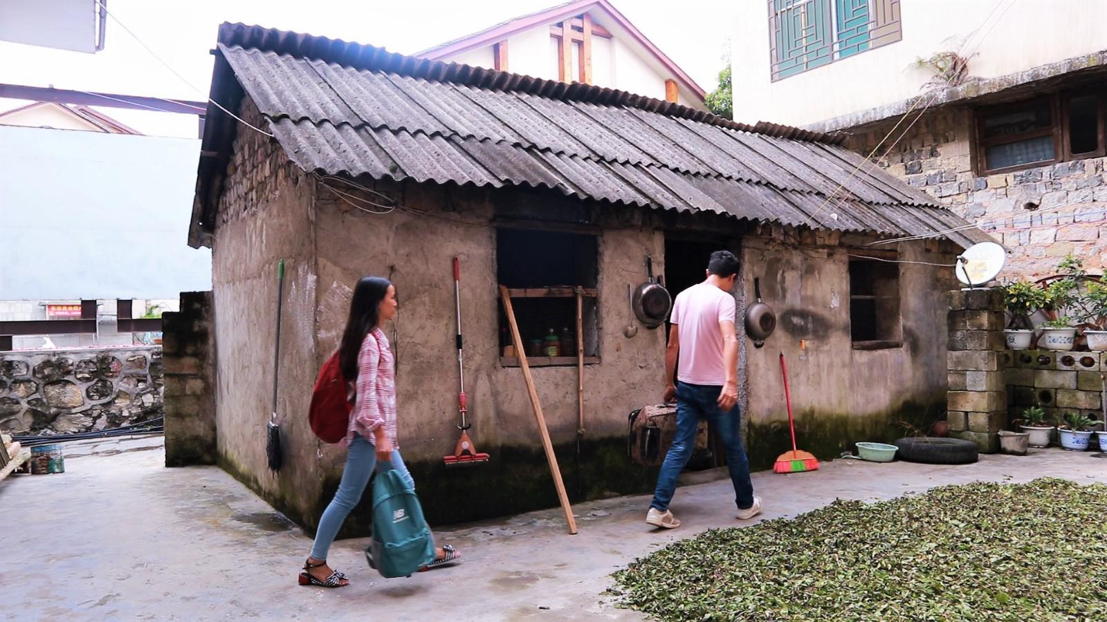 Biết vợ sắp cưới nhà nghèo, anh chàng không chê vẫn theo về chúc Tết, ngày tới nhà lại nói: Không cưới nữa- Ảnh 1. Biết vợ sắp cưới nhà nghèo, anh chàng không chê vẫn theo về chúc Tết, ngày tới nhà lại nói: Không cưới nữa- Ảnh 1.