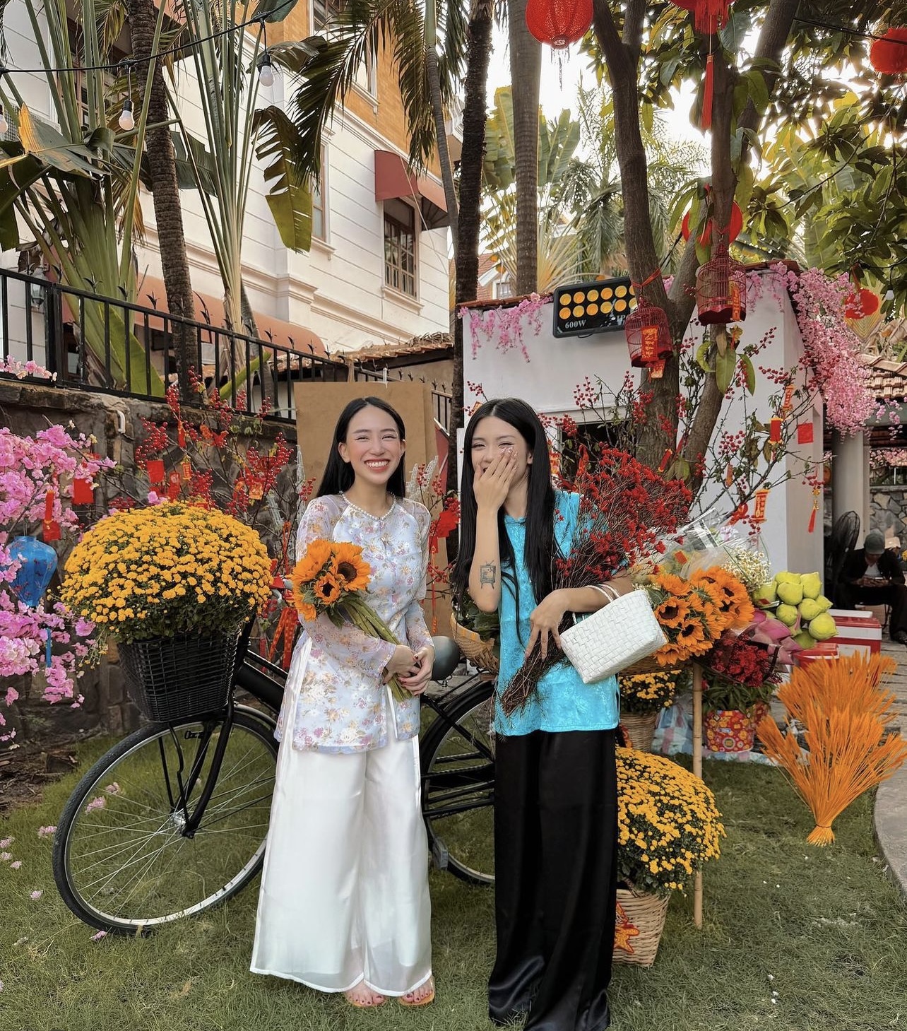 Instagram của hội con nhà giàu Việt những ngày cận Tết: Áo dài, áo bà ba thi nhau phủ sóng- Ảnh 5.