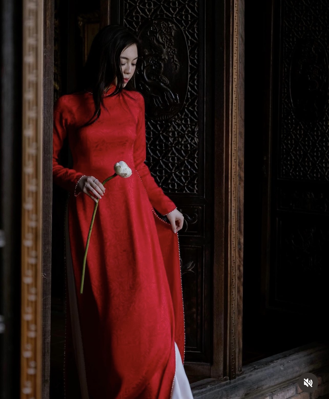 Instagram của hội con nhà giàu Việt những ngày cận Tết: Áo dài, áo bà ba thi nhau phủ sóng- Ảnh 13.