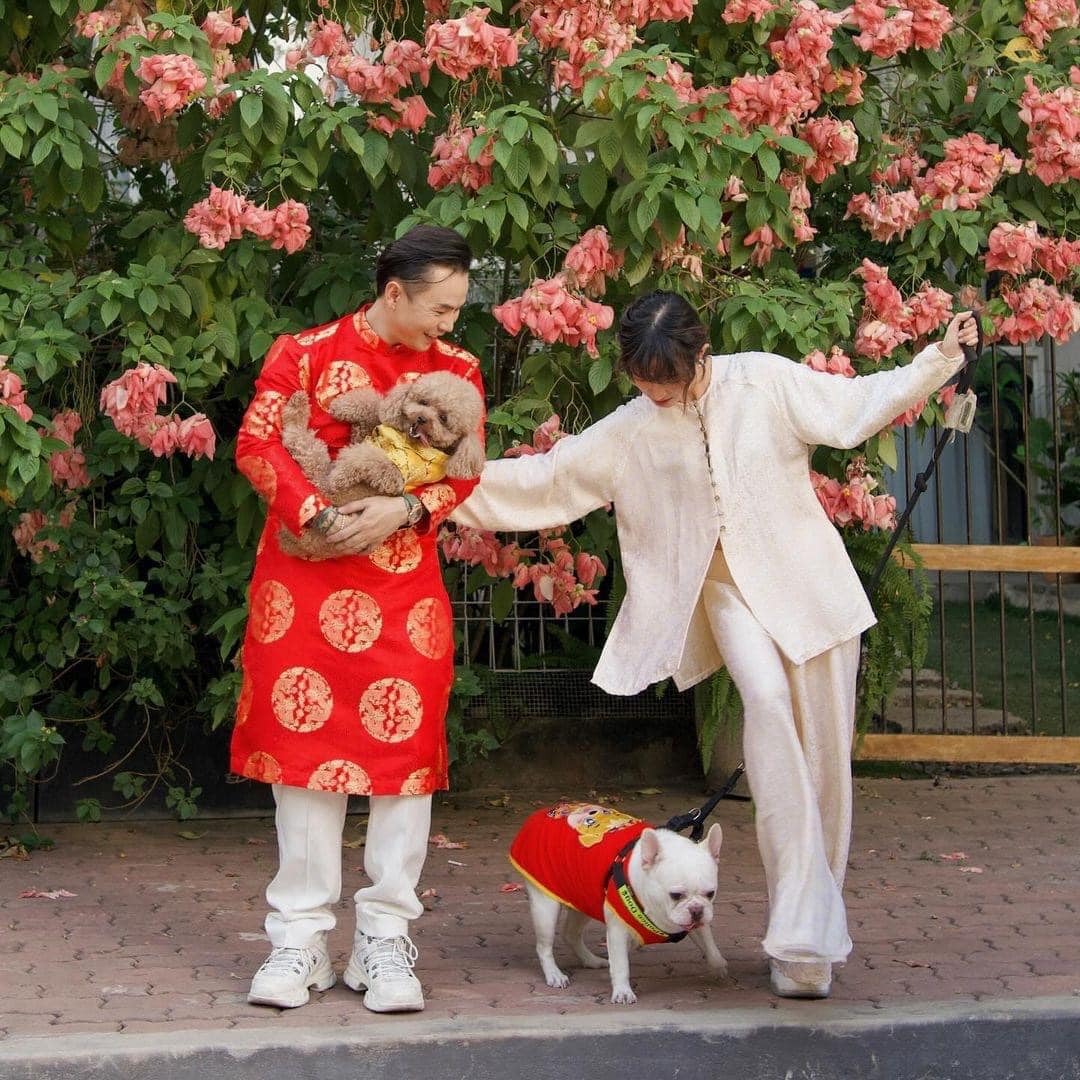 Châu Bùi đăng tải bộ ảnh đón Tết hạnh phúc bên Binz cùng cún cưng được chụp trước vụ tai nạn đáng tiếc- Ảnh 3.