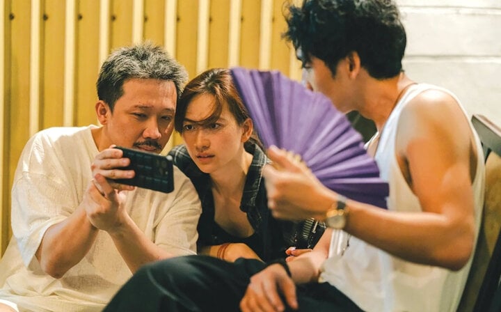 Để khán giả dưới 18 tuổi xem "Mai", loạt rạp chiếu phim bị phạt - Ảnh 4. Để khán giả dưới 18 tuổi xem "Mai", loạt rạp chiếu phim bị phạt - Ảnh 4.