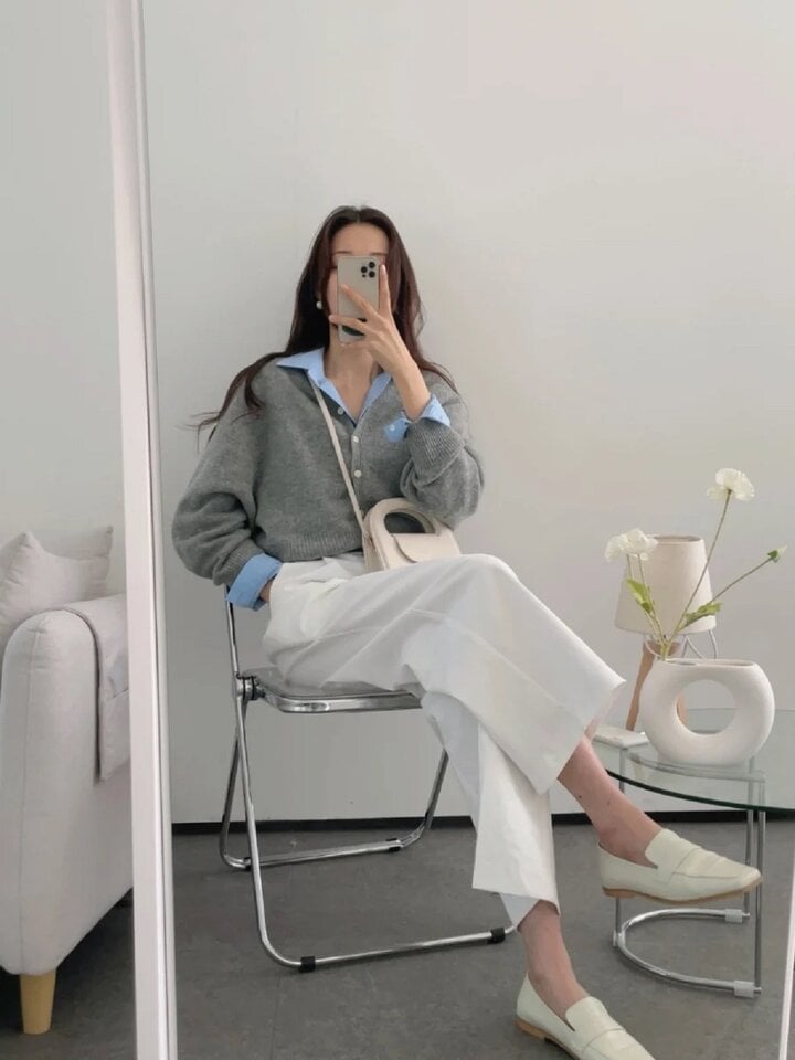 Gợi ý loạt oufit sang xịn mịn với quần âu giúp quý cô công sở tỏa sáng - Ảnh 5. Gợi ý loạt oufit sang xịn mịn với quần âu giúp quý cô công sở tỏa sáng - Ảnh 5.