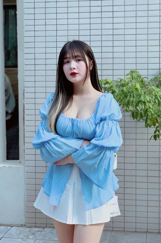 Nữ idol c&oacute; 5,1 triệu followers bị tố "đi kh&aacute;ch" bức x&uacute;c l&ecirc;n tiếng, l&agrave;m r&otilde; c&aacute;ch kiếm tiền để sống sang chảnh - Ảnh 3.