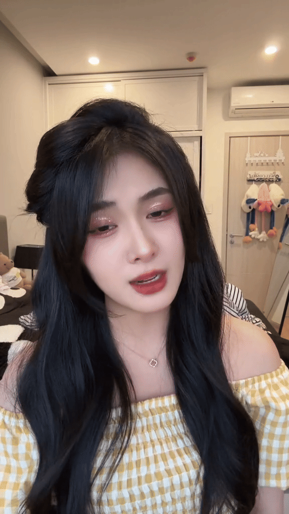 Nữ idol c&oacute; 5,1 triệu followers bị tố "đi kh&aacute;ch" bức x&uacute;c l&ecirc;n tiếng, l&agrave;m r&otilde; c&aacute;ch kiếm tiền để sống sang chảnh - Ảnh 1.