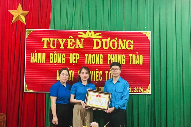 Bỗng dưng được chuyển khoản 500 triệu đồng ngày 8/3 - Ảnh 1.