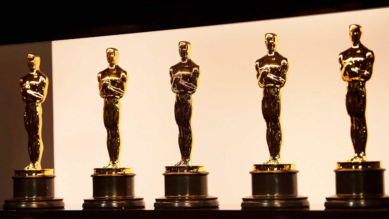 'Oppenheimer' chiến thắng vang dội, Emma Stone mang tượng vàng Oscar thứ hai về nhà - Ảnh 7.
