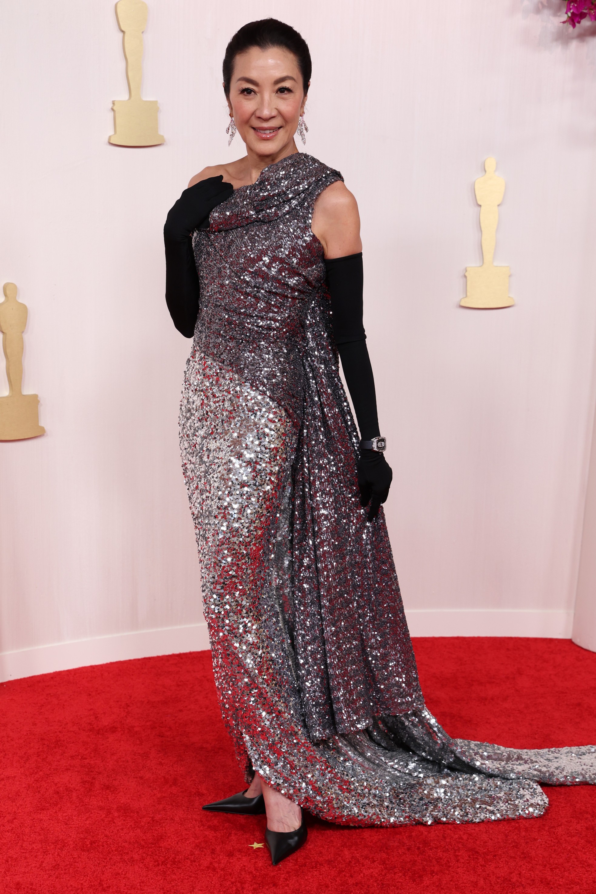 'Oppenheimer' chiến thắng vang dội, Emma Stone mang tượng vàng Oscar thứ hai về nhà - Ảnh 5.