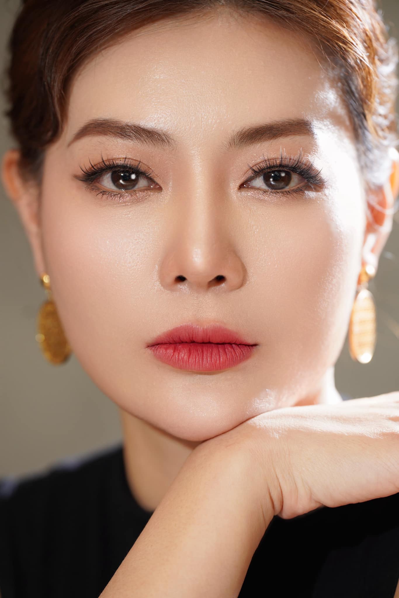 Nữ diễn viên Việt vừa bất ngờ công khai ly hôn: Giấu kín danh tính chồng hơn 10 năm, chia tay êm đẹp - Ảnh 1.