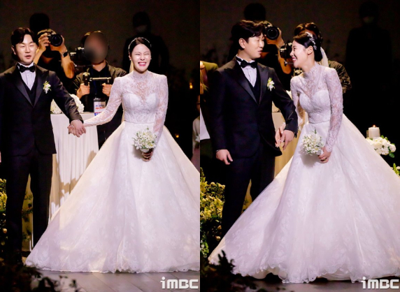 Ha Ji Won bất ngờ xin lỗi giữa lễ cưới của cặp diễn viên hài đình đám, nguyên nhân vì đâu?- Ảnh 5.