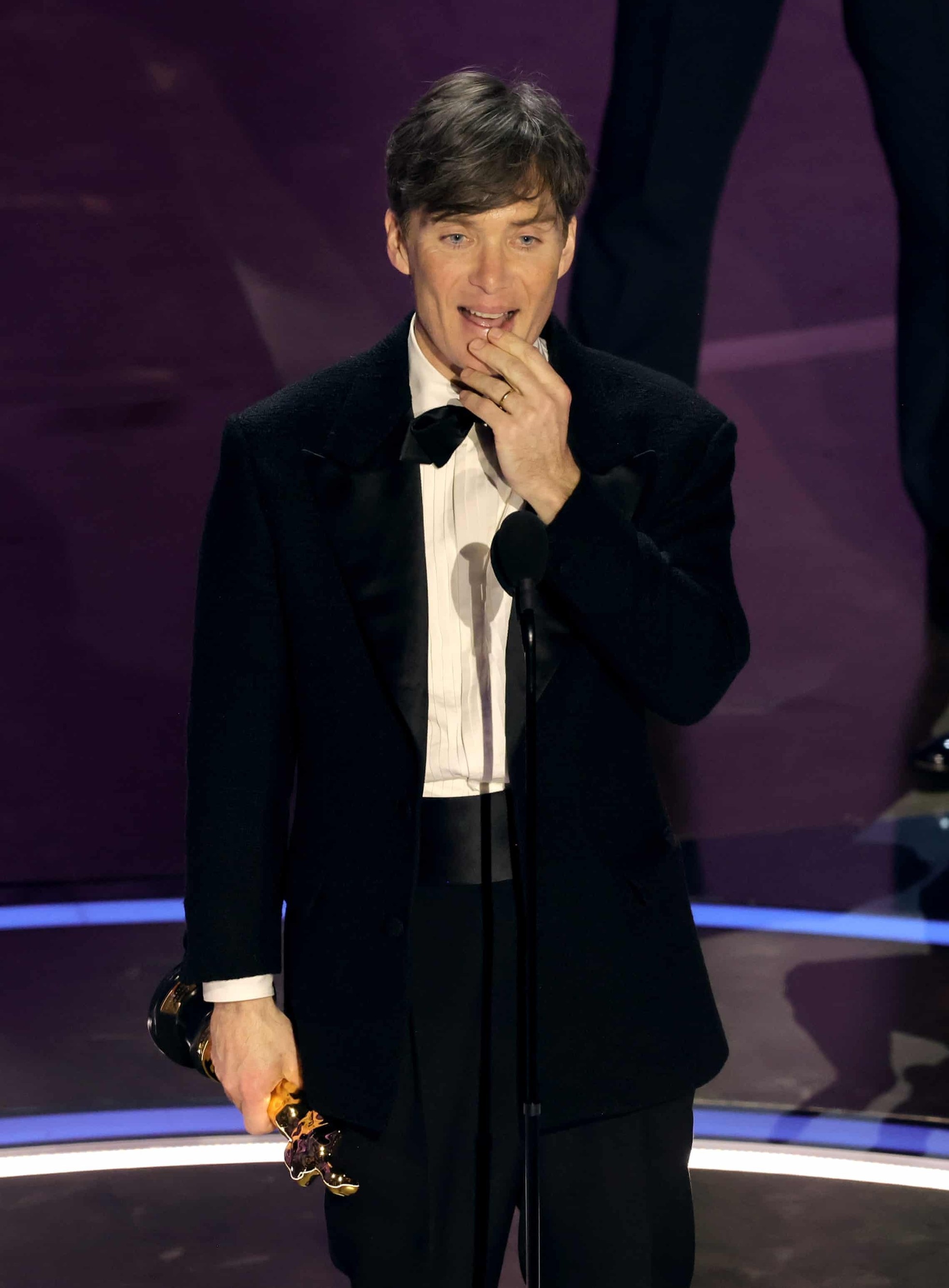 'Oppenheimer' chiến thắng vang dội, Emma Stone mang tượng vàng Oscar thứ hai về nhà - Ảnh 18.
