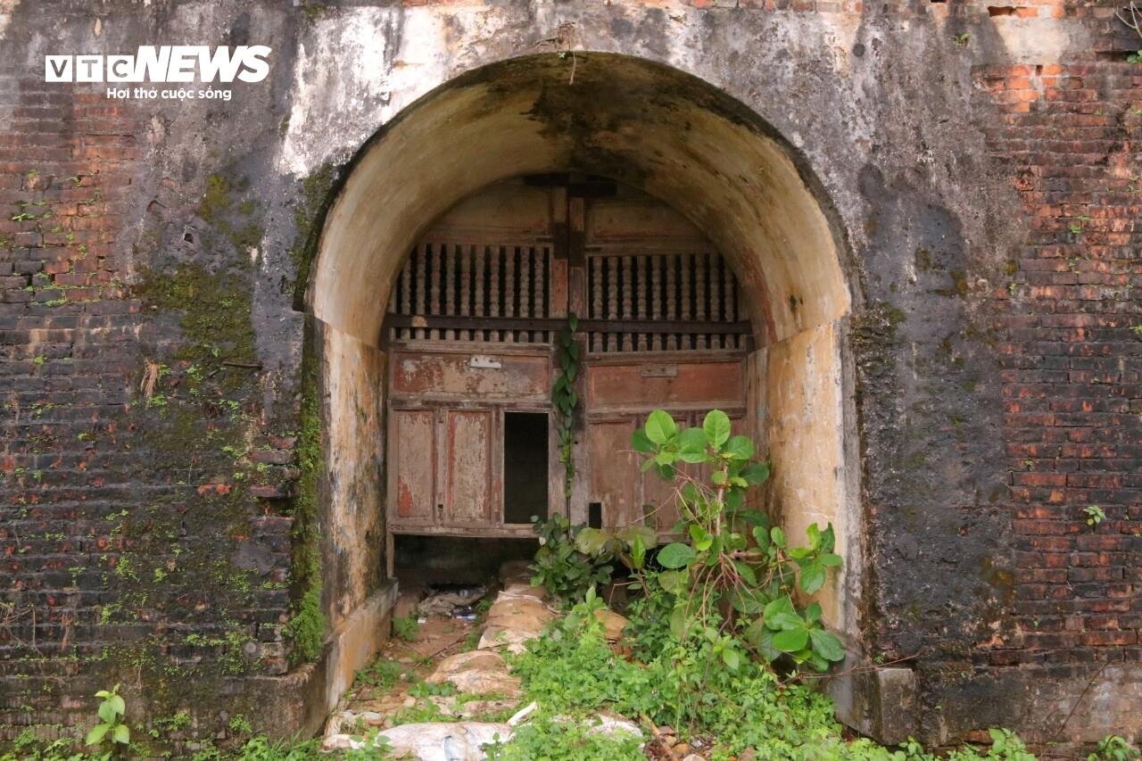 Khám phá cổng thành gần 200 tuổi bị lãng quên trong hệ thống Kinh thành Huế - Ảnh 7.