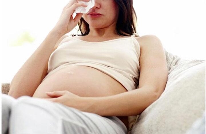 Vợ bầu vỡ ối, chồng vẫn kh&ocirc;ng cho nhập viện v&igrave; chờ ng&agrave;y đẹp - Ảnh 1.