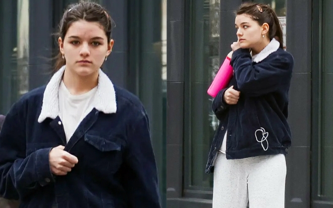 Suri Cruise mặt mộc xuề xoà xuống phố, may có ngũ quan 