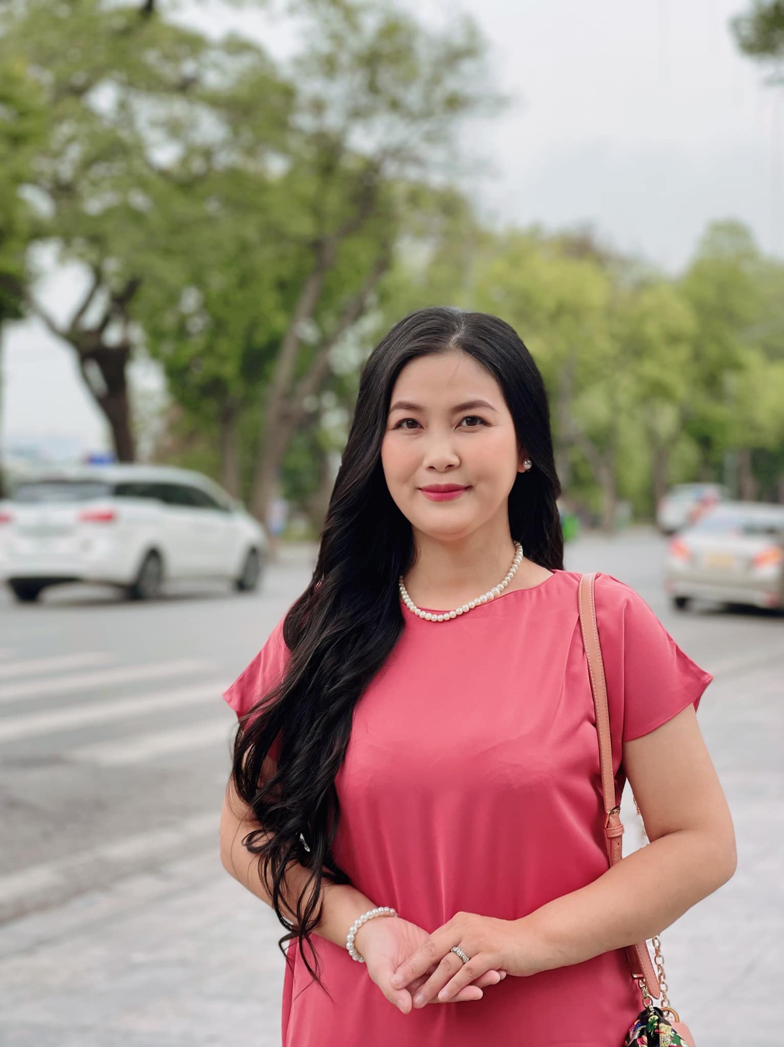 Phim Việt giờ vàng gây hoang mang vì tạo hình tiểu tam, nhan sắc thế nào mà netizen "chán chẳng thèm ghen"?- Ảnh 6. Phim Việt giờ vàng gây hoang mang vì tạo hình tiểu tam, nhan sắc thế nào mà netizen "chán chẳng thèm ghen"?- Ảnh 6.