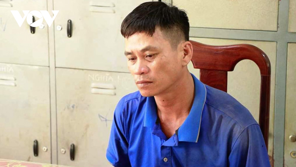 Diễn biến mới nhất vụ bé trai bị cha dượng bạo hành ở Bình Phước - Ảnh 1.