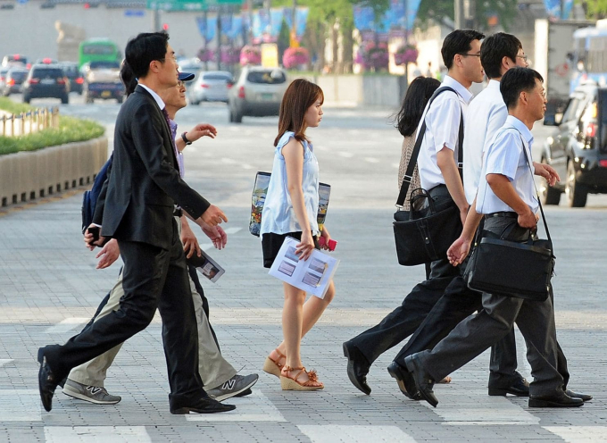 Thống kê đau lòng khiến quốc gia phát triển bậc nhất châu Á &quot;đau đáu&quot; - Ảnh 2.