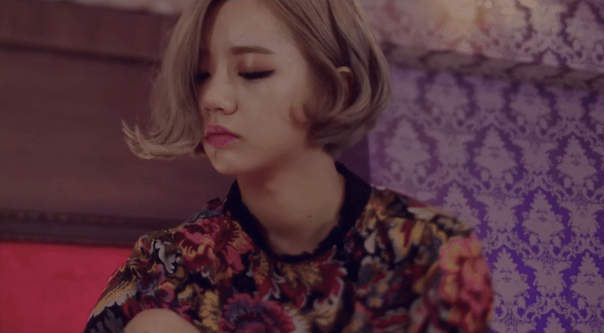 Ca khúc bị cấm phát sóng của Hyeri có lyrics được “đào" nhiều nhất lúc này: “Hãy dừng lời gian dối của anh lại" - Ảnh 2. Ca khúc bị cấm phát sóng của Hyeri có lyrics được “đào" nhiều nhất lúc này: “Hãy dừng lời gian dối của anh lại" - Ảnh 2.