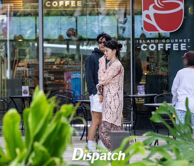 HOT: Dispatch công bố hình ảnh hẹn hò của Han So Hee và Ryu Jun Yeol ở Hawaii - Ảnh 6.