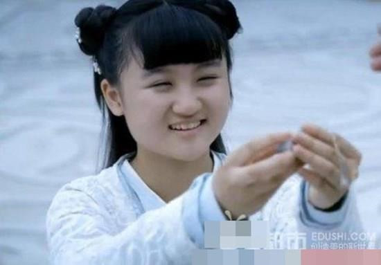 Sao nhí từng bị miệt thị ngoại hình đến mức phải rời bỏ showbiz, sau 10 năm lột xác thành thiếu nữ xinh đẹp - Ảnh 4. Sao nhí từng bị miệt thị ngoại hình đến mức phải rời bỏ showbiz, sau 10 năm lột xác thành thiếu nữ xinh đẹp - Ảnh 4.