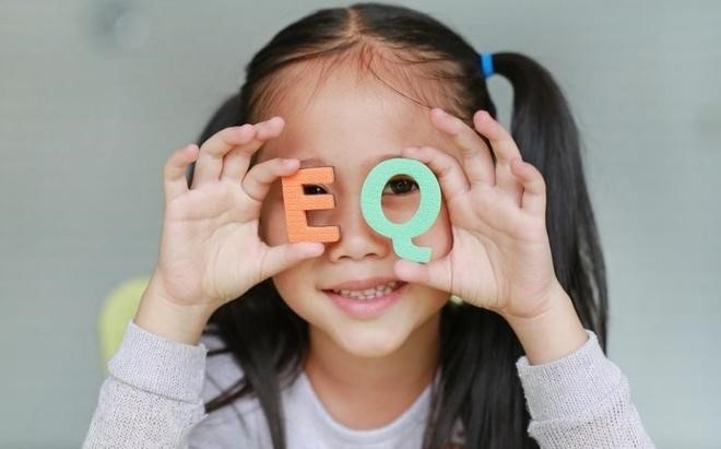 Giáo sư Đại học Thanh Hoa: Trẻ có 5 đặc điểm chứng tỏ EQ cao, tương lai rút ngắn thời gian đi đến đích thành công hơn trẻ bình thường - Ảnh 1.