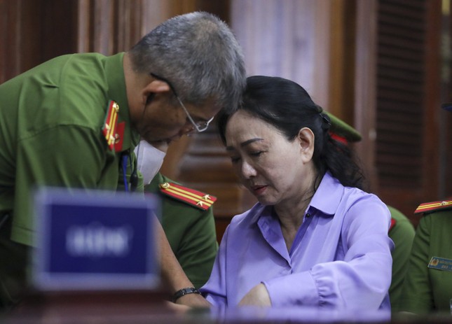 Bà Trương Mỹ Lan nêu lý do xin tại ngoại - Ảnh 1. Bà Trương Mỹ Lan nêu lý do xin tại ngoại - Ảnh 1.