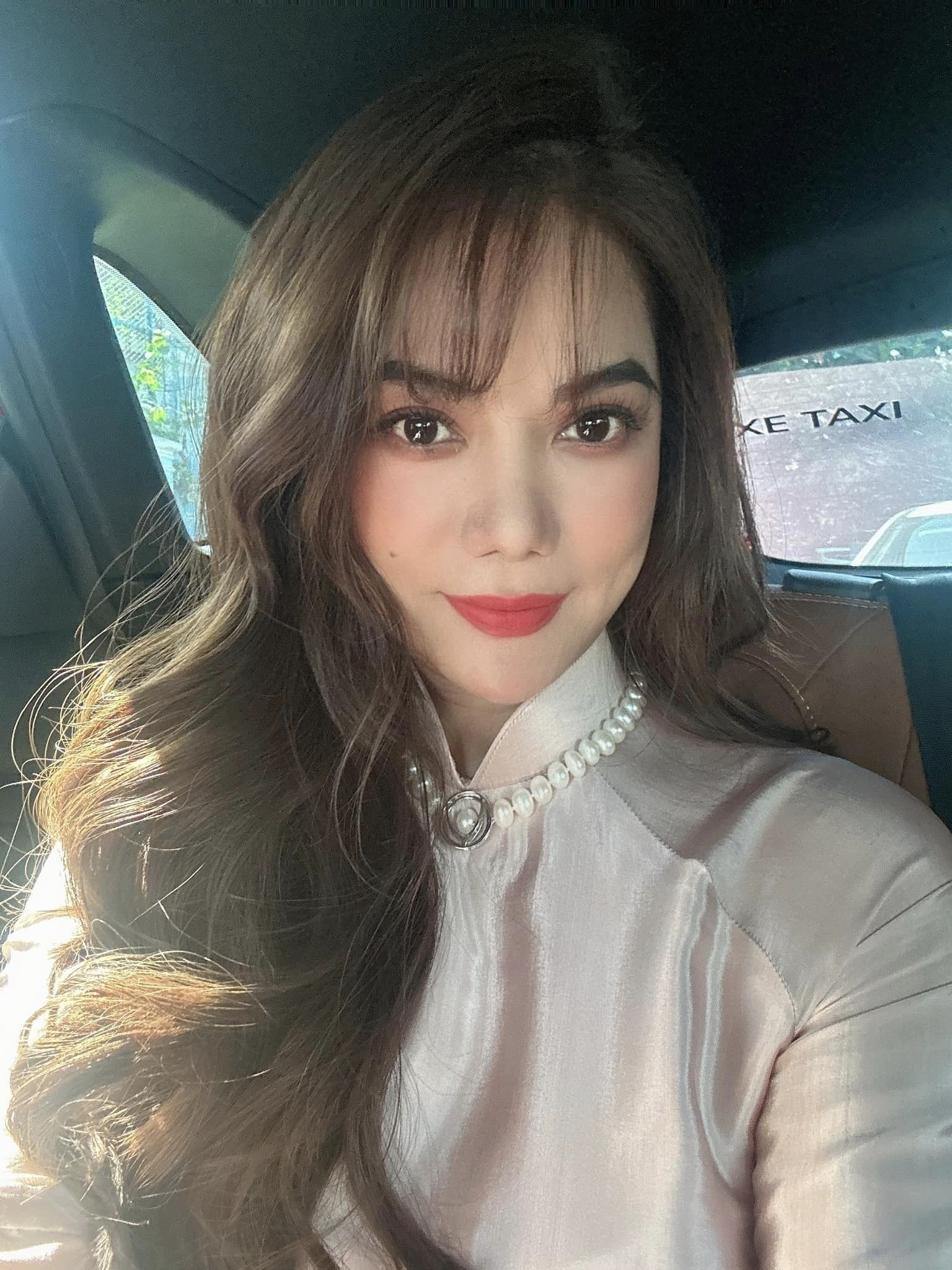 Giữa lúc liên tục bị gọi tên vụ nợ hàng tỷ đồng, "chị đại" Vbiz bị soi trục trặc với tình trẻ kém 14 tuổi- Ảnh 1. Giữa lúc liên tục bị gọi tên vụ nợ hàng tỷ đồng, "chị đại" Vbiz bị soi trục trặc với tình trẻ kém 14 tuổi- Ảnh 1.