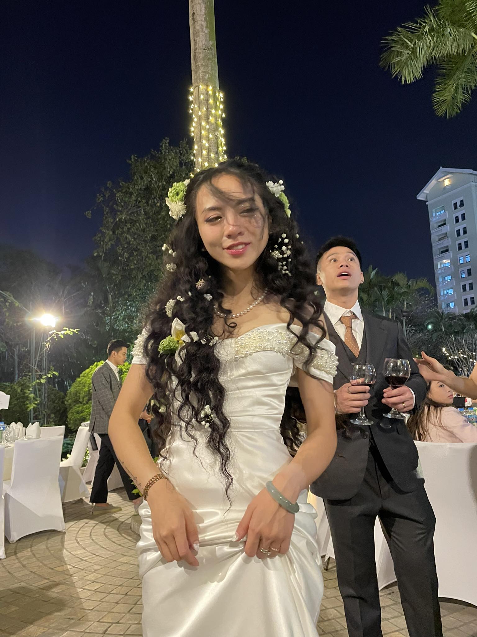 Dàn sao đến dự đám cưới siêu mẫu Thanh Hằng và nhạc trưởng Nhật Minh
