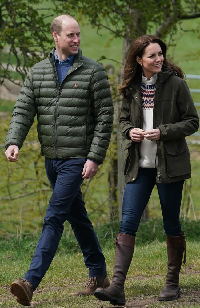 Tưởng không liên quan mà Harry và Meghan bỗng vướng vào lùm xùm chỉnh sửa ảnh của Vương thất Anh, phản ứng của cặp đôi ra sao? - Ảnh 3.