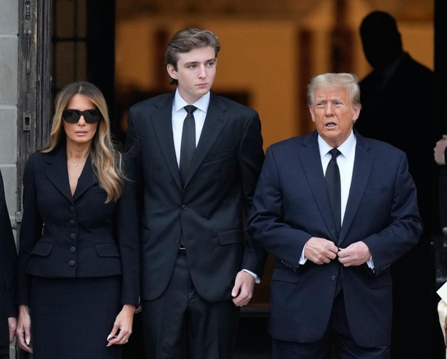 Bình luận về Barron Trump gây phẫn nộ - Ảnh 1.