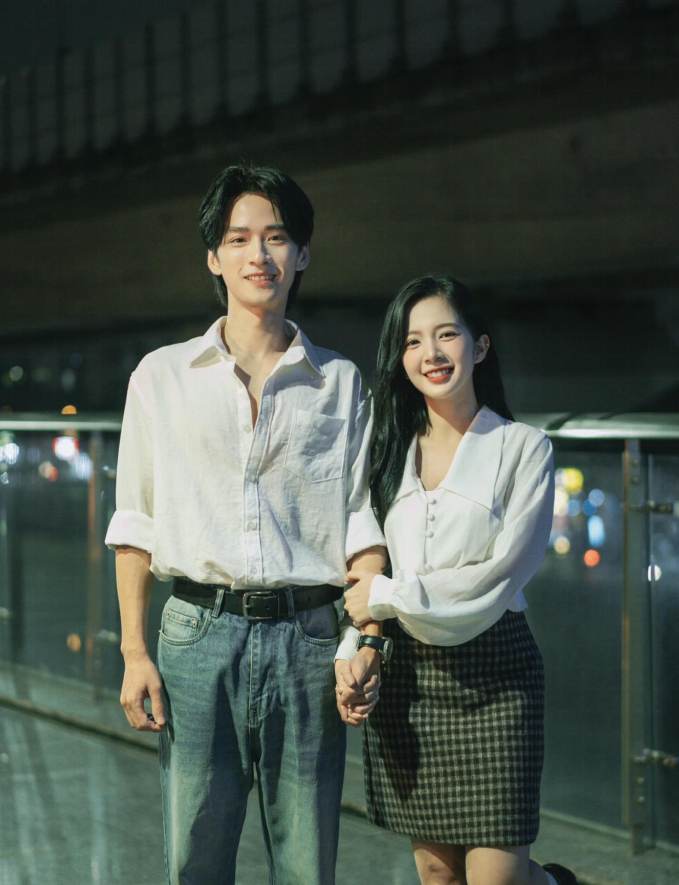 Cặp sao Việt bị đồn phim giả tình thật, chính đồng nghiệp lên tiếng "khui" chuyện hẹn hò? - Ảnh 5. Cặp sao Việt bị đồn phim giả tình thật, chính đồng nghiệp lên tiếng "khui" chuyện hẹn hò? - Ảnh 5.