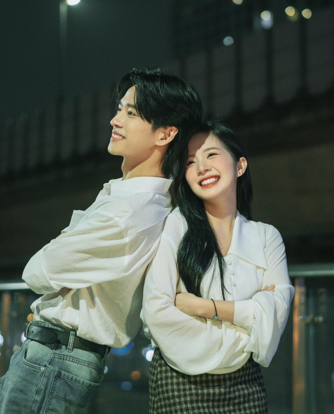 Cặp sao Việt bị đồn phim giả tình thật, chính đồng nghiệp lên tiếng "khui" chuyện hẹn hò? - Ảnh 2. Cặp sao Việt bị đồn phim giả tình thật, chính đồng nghiệp lên tiếng "khui" chuyện hẹn hò? - Ảnh 2.