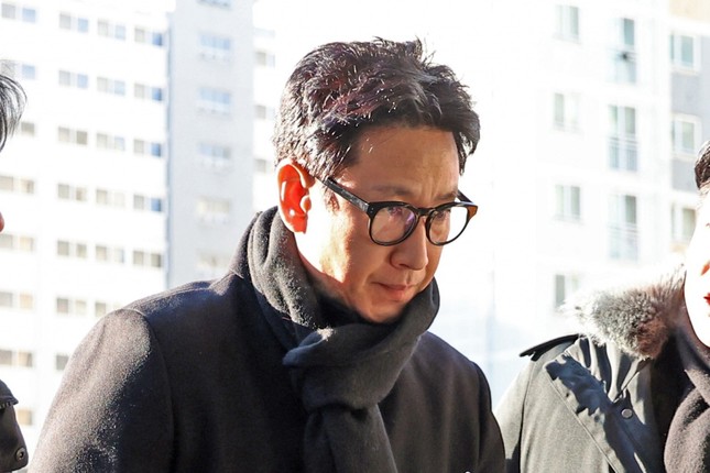 Một cảnh sát cấp cao bị bắt trong vụ Lee Sun Kyun chết - Ảnh 1.
