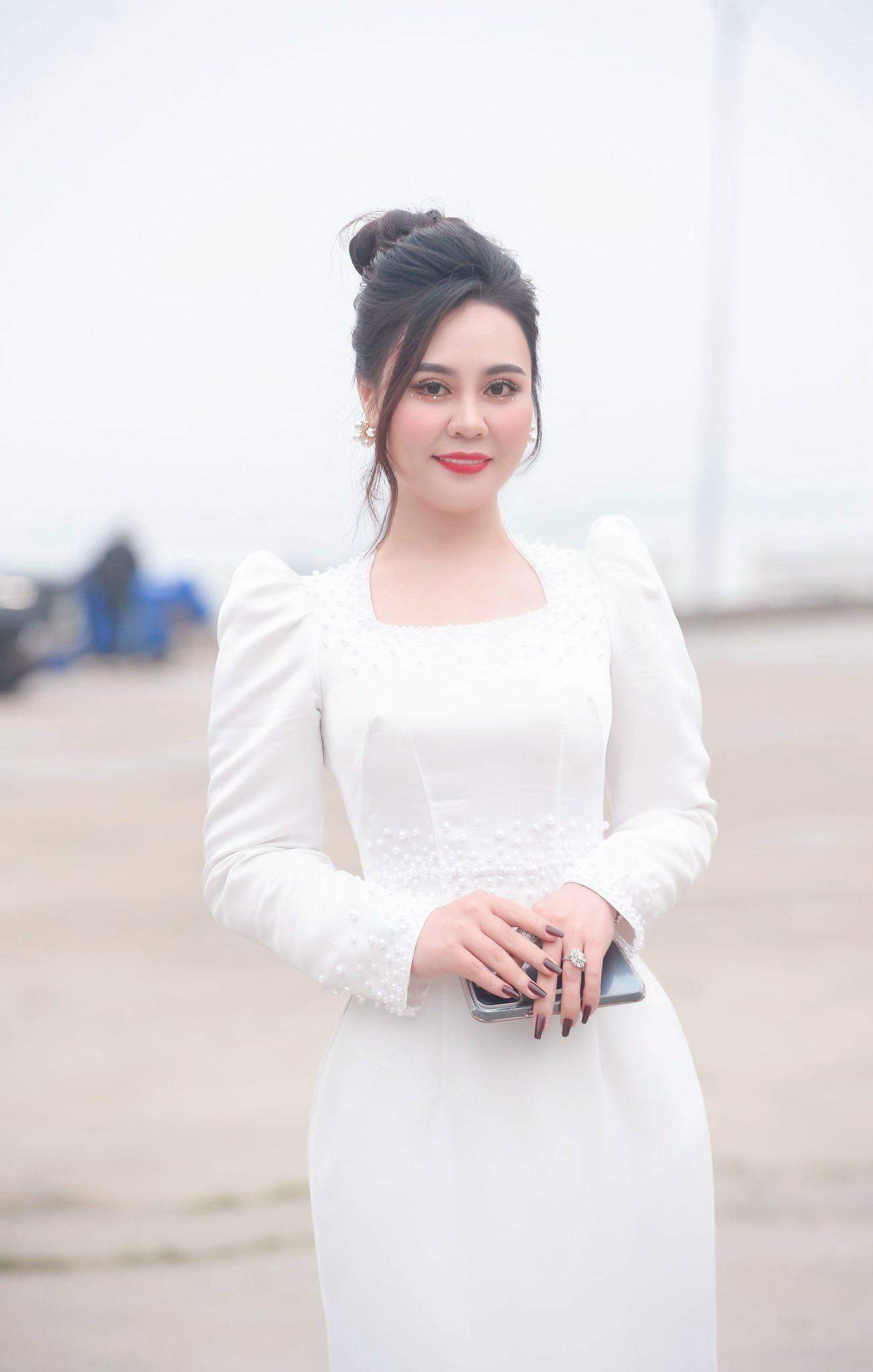 Hoa hậu Phan Kim Oanh dùng hết tiền cát xê để từ thiện - Ảnh 1.