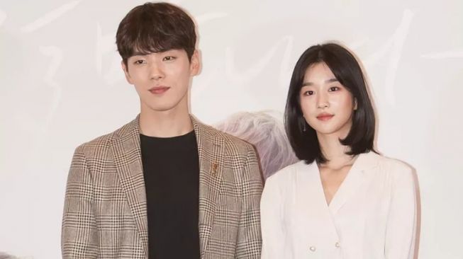 Trước Kim Sae Ron, Kim Soo Hyun từng &quot;phim giả tình thật&quot; với một mỹ nhân bị tẩy chay - Ảnh 6.