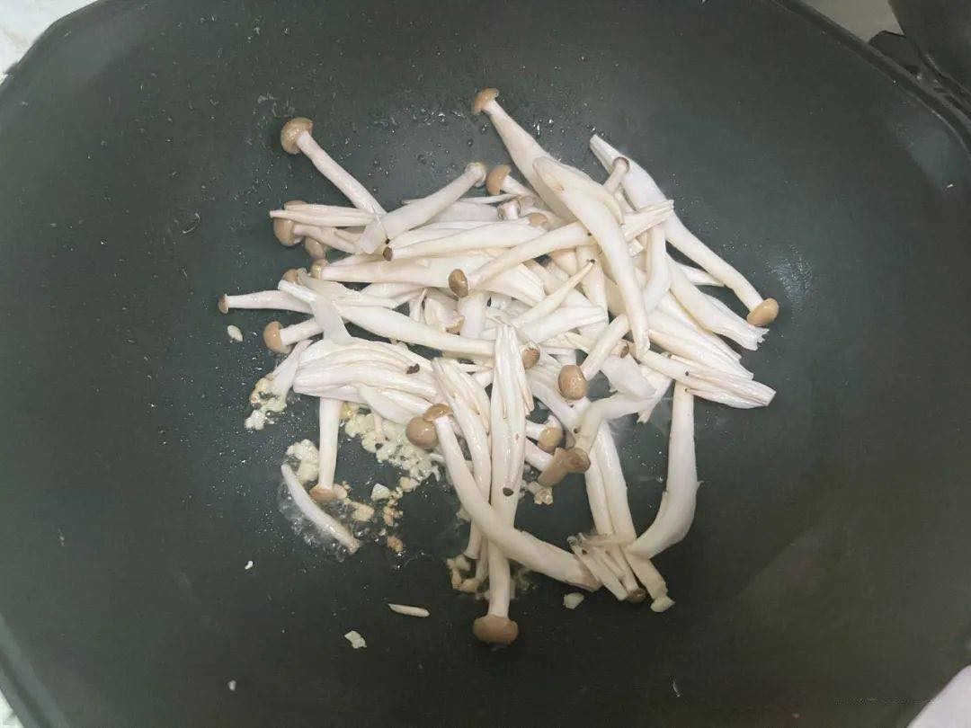 Nấu món canh từ loại rau tươi mát, rẻ tiền vào mùa xuân, ăn vừa ngon, bổ dưỡng lại thanh mát - Ảnh 4. Nấu món canh từ loại rau tươi mát, rẻ tiền vào mùa xuân, ăn vừa ngon, bổ dưỡng lại thanh mát - Ảnh 4.