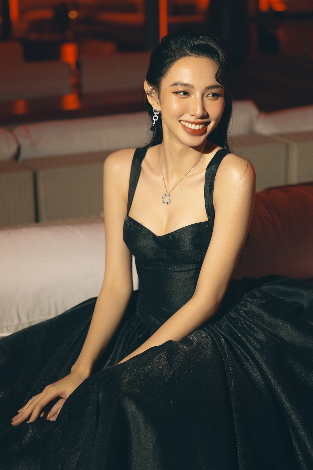 Hoa hậu Tiểu Vy, Thùy Tiên đọ sắc dàn diễn viên trăm tỷ đồng - Ảnh 4.