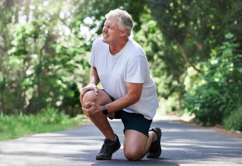 Sau 50 tuổi, chạy bộ tập thể dục có thực sự tốt cho tuổi thọ? Bác sĩ trả lời: Khác hoàn toàn những gì bạn nghĩ- Ảnh 3.