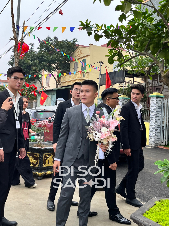 Bó hoa Quang Hải cầm đi trao cho Chu Thanh Huyền trong ngày cưới: Ý nghĩa đặc biệt với ước mong hôn nhân không còn sóng gió - Ảnh 6.